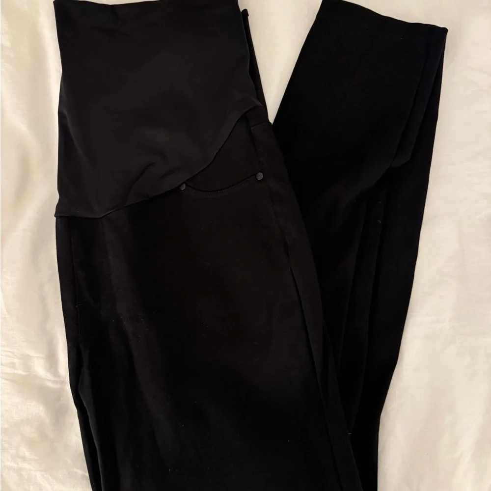 Liverpool Black Maternity Pant - Picture 3 of 4